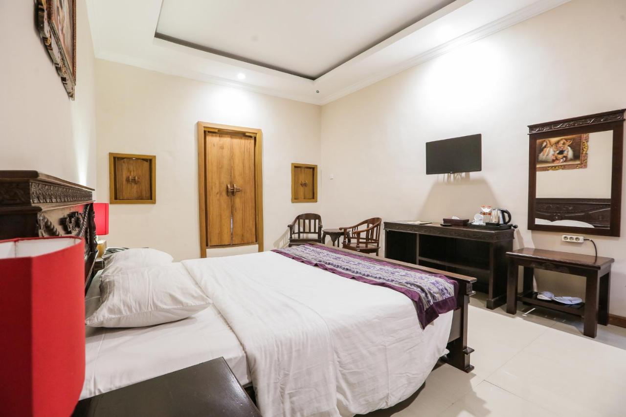 Ubud Hotel & Cottages Маланг Екстериор снимка