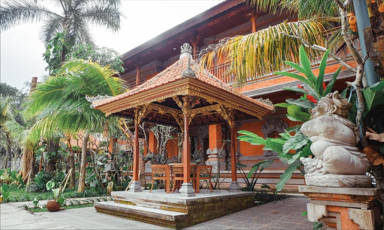 Ubud Hotel & Cottages Маланг Екстериор снимка