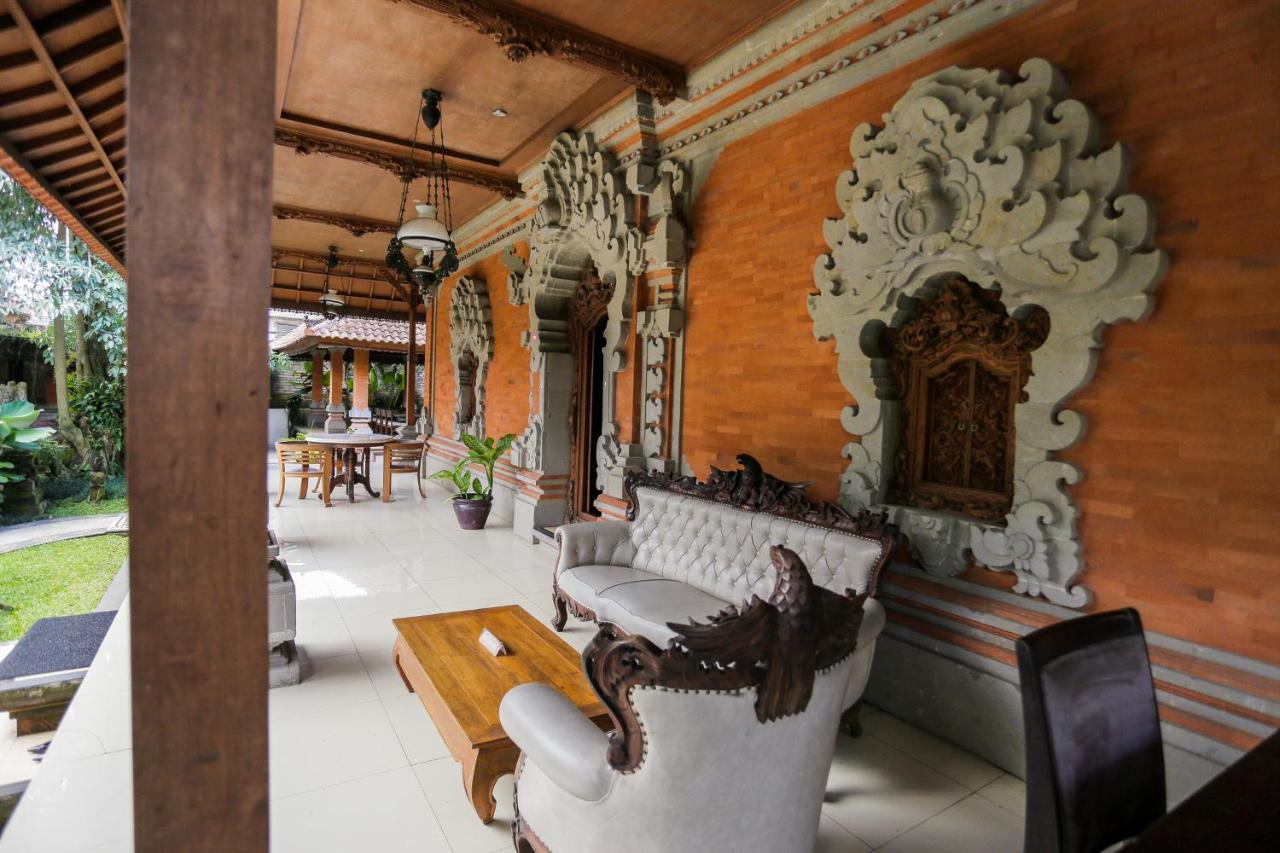 Ubud Hotel & Cottages Маланг Екстериор снимка