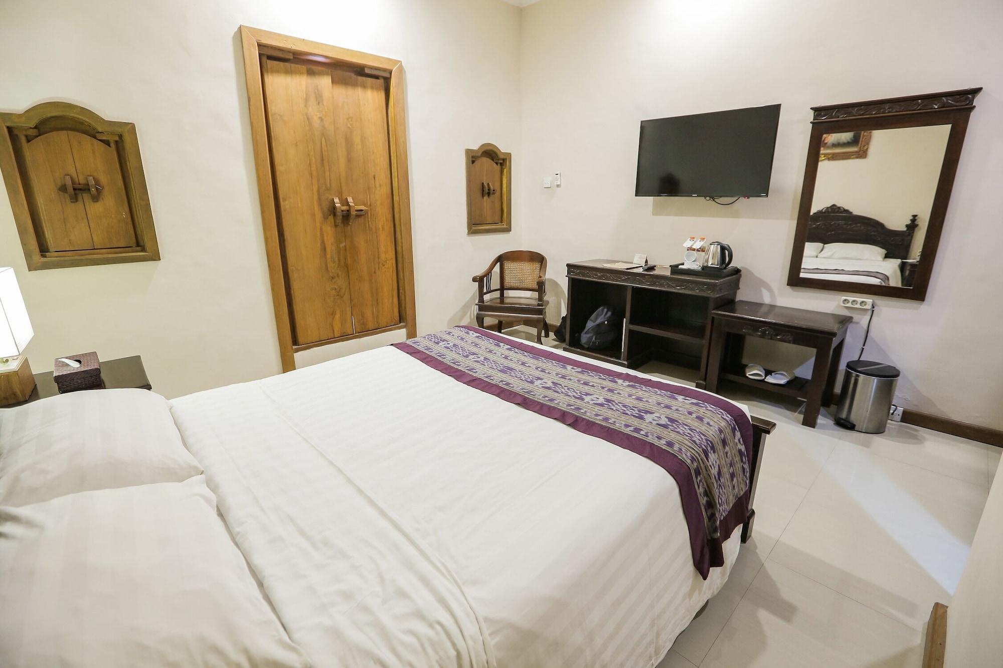 Ubud Hotel & Cottages Маланг Екстериор снимка