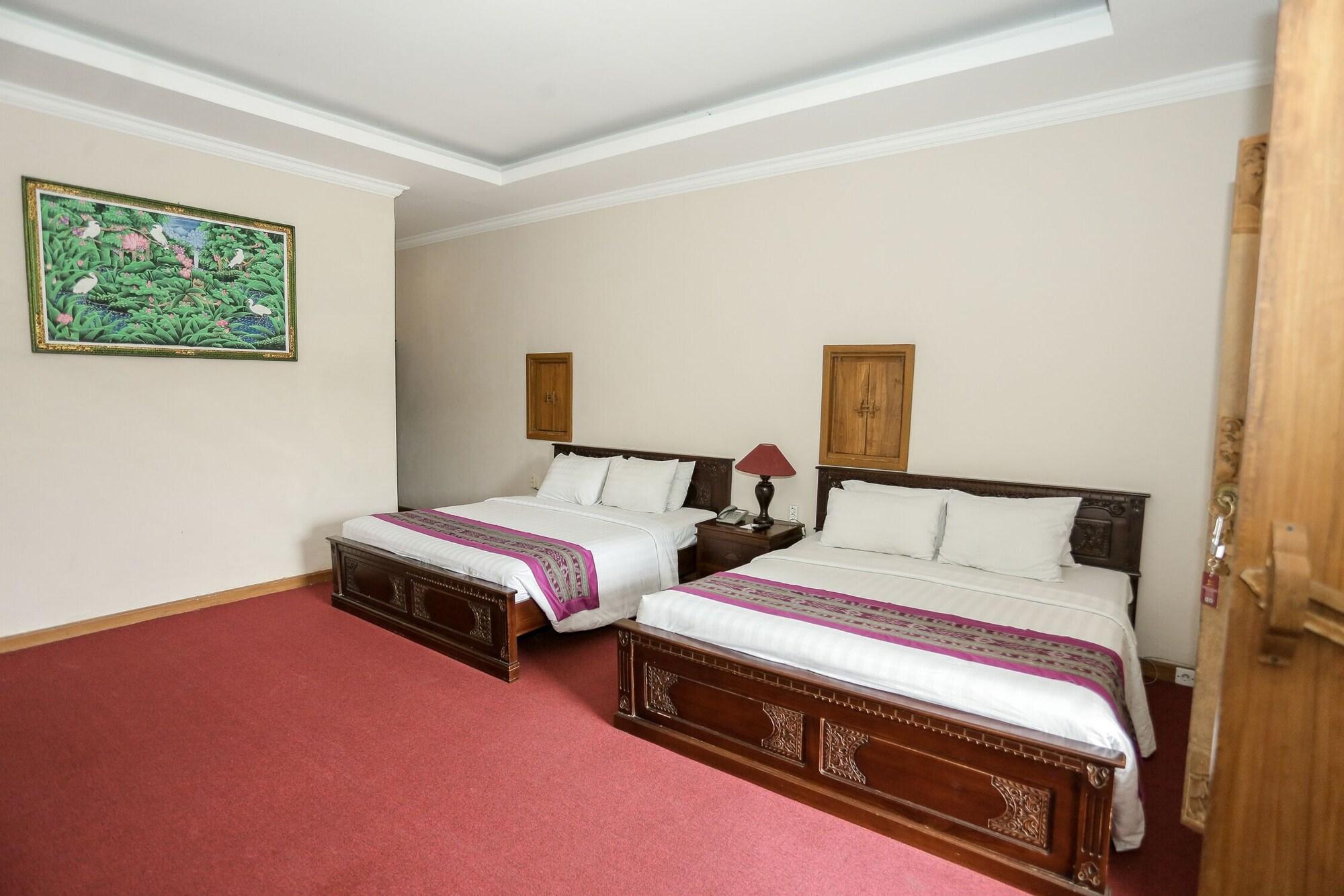 Ubud Hotel & Cottages Маланг Екстериор снимка