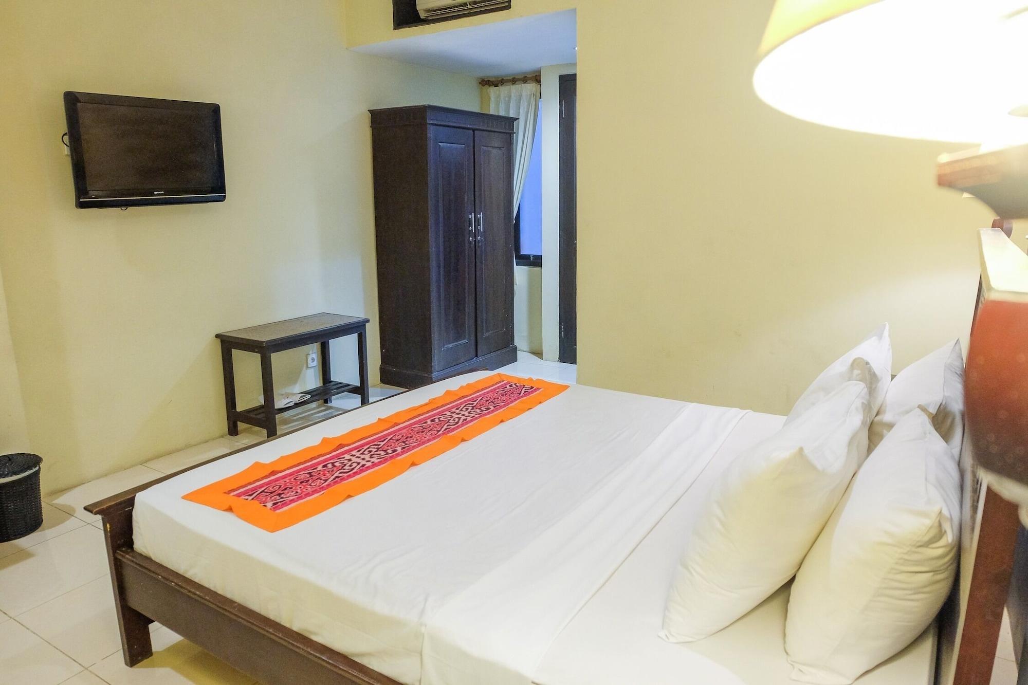 Ubud Hotel & Cottages Маланг Екстериор снимка