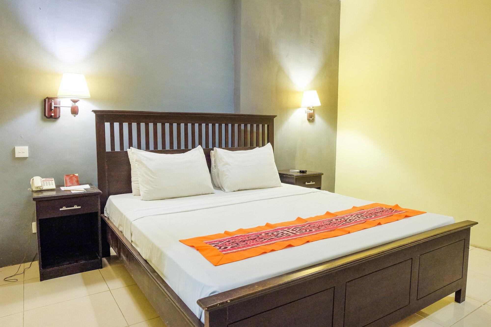 Ubud Hotel & Cottages Маланг Екстериор снимка