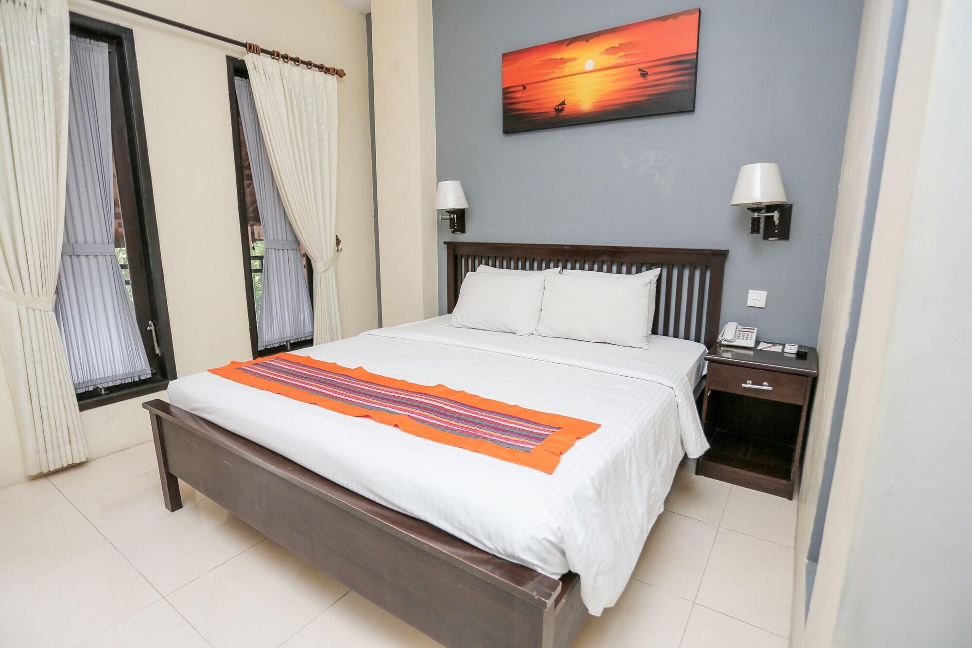 Ubud Hotel & Cottages Маланг Екстериор снимка